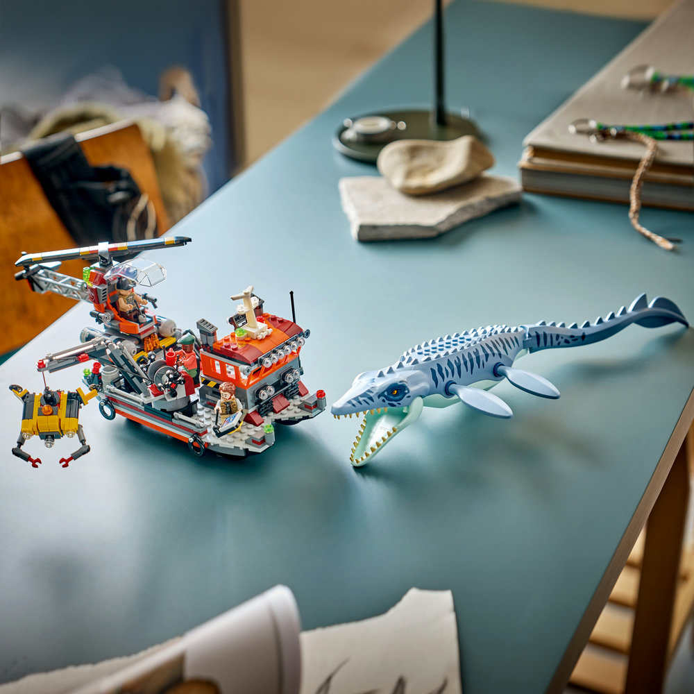 77983 Mosasaurus Dinosaur Boat Attack