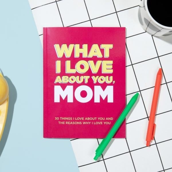 📖What I Love About You, Mom. Why I Love You Fill-in-the-Blank Gift Book.  –  The Perfect Gift for Mom! 💖