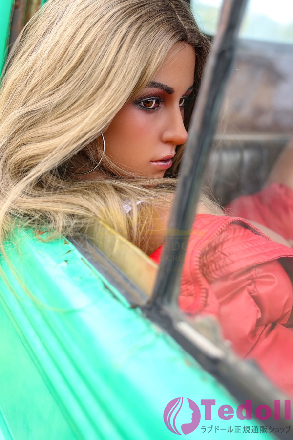 Irontech Doll S38 Flora 159cm Plus 等身 大 ラブドール 人妻 外国人 巨尻 巨乳 sex 人形 シリコンヘッド+TPEボディ高級ダツチワイフ Gカップ 小麦肌