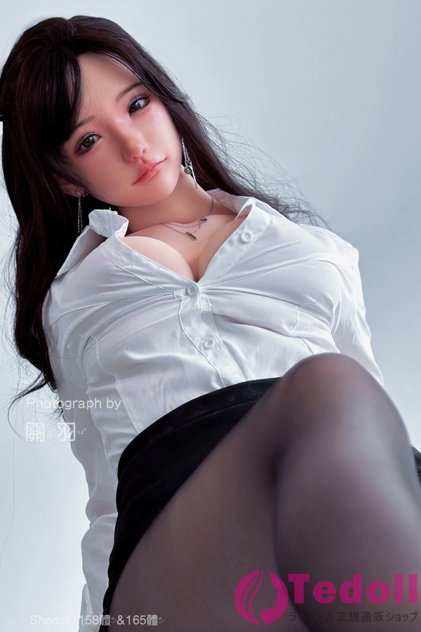 SHE DOLL 楚琳 165cm絶妙な顔 OL秘書制服 等身 大 ラブドール 清楚系美女リアルドール Fカップ ノーマル肌 掲載画像はシリコンヘッド+TPEボディ