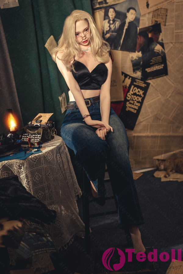 Bezlya Doll 2.2Uシリーズ 向日葵 162cm金髪美人 魅力的な最高級ダッチワイフ シリコン製 スレンダーリアルドール Bカップ ノーマル肌