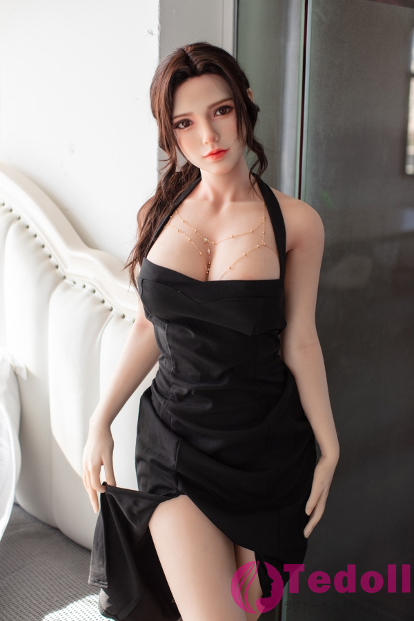 Starpery Julie 171cm黒のドレスにメロン顔の美女ラブドール 等身大 スレンダーセックスドール Dカップ ノーマル肌 掲載画像はフルシリコン製