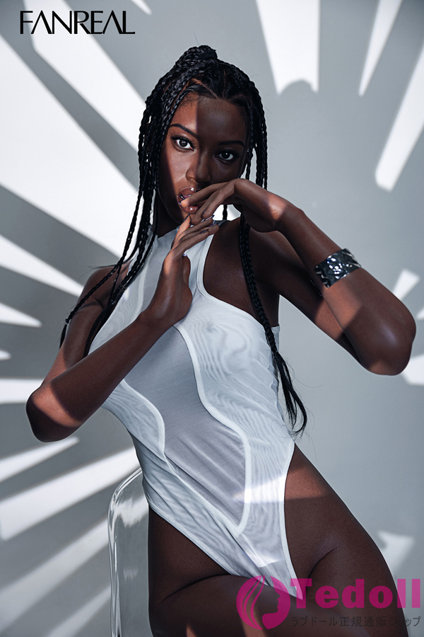 FANREAL Ellie 口開閉＆口腔模擬付き 173cmアフリカ黒人 フルシリコン製 長身外人 セクシー ラブドール ダッチワイフ 美乳 Dカップ ココア肌
