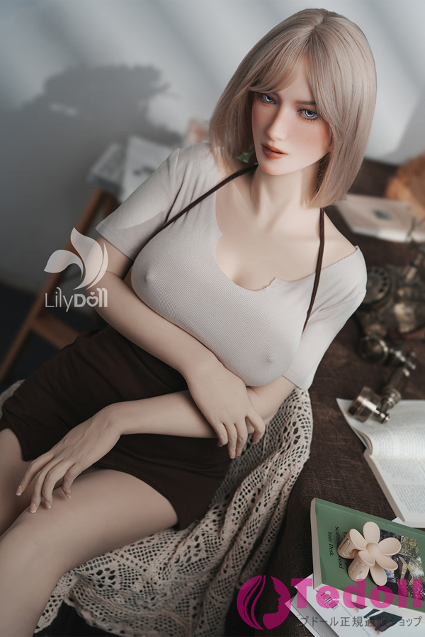 LilyDoll #LH033A-B Selene-B 168cm海外クール系ダッチワイフ シリコンヘッド+TPEボディ 等身大巨乳セックスラブドール Fカップ ノーマル肌