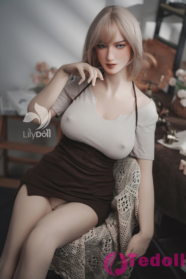 LilyDoll #LH033A-B Selene-B 168cm海外クール系ダッチワイフ シリコンヘッド+TPEボディ 等身大巨乳セックスラブドール Fカップ ノーマル肌