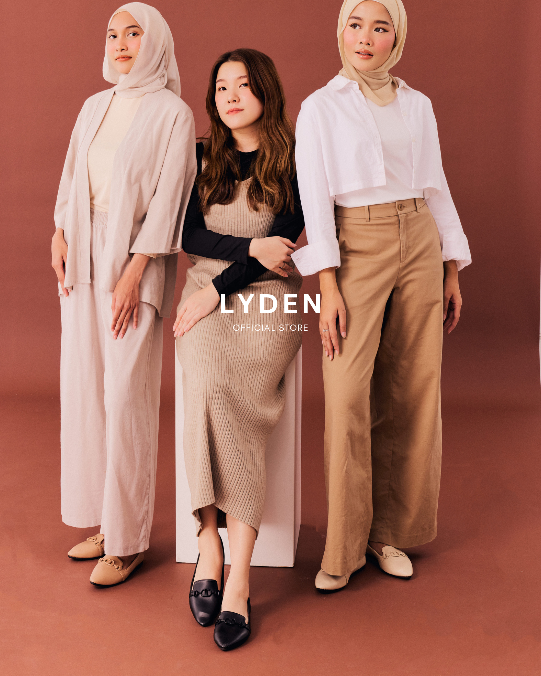 【NEW】Lyden Dreamy X Charm Series Flats - Beige