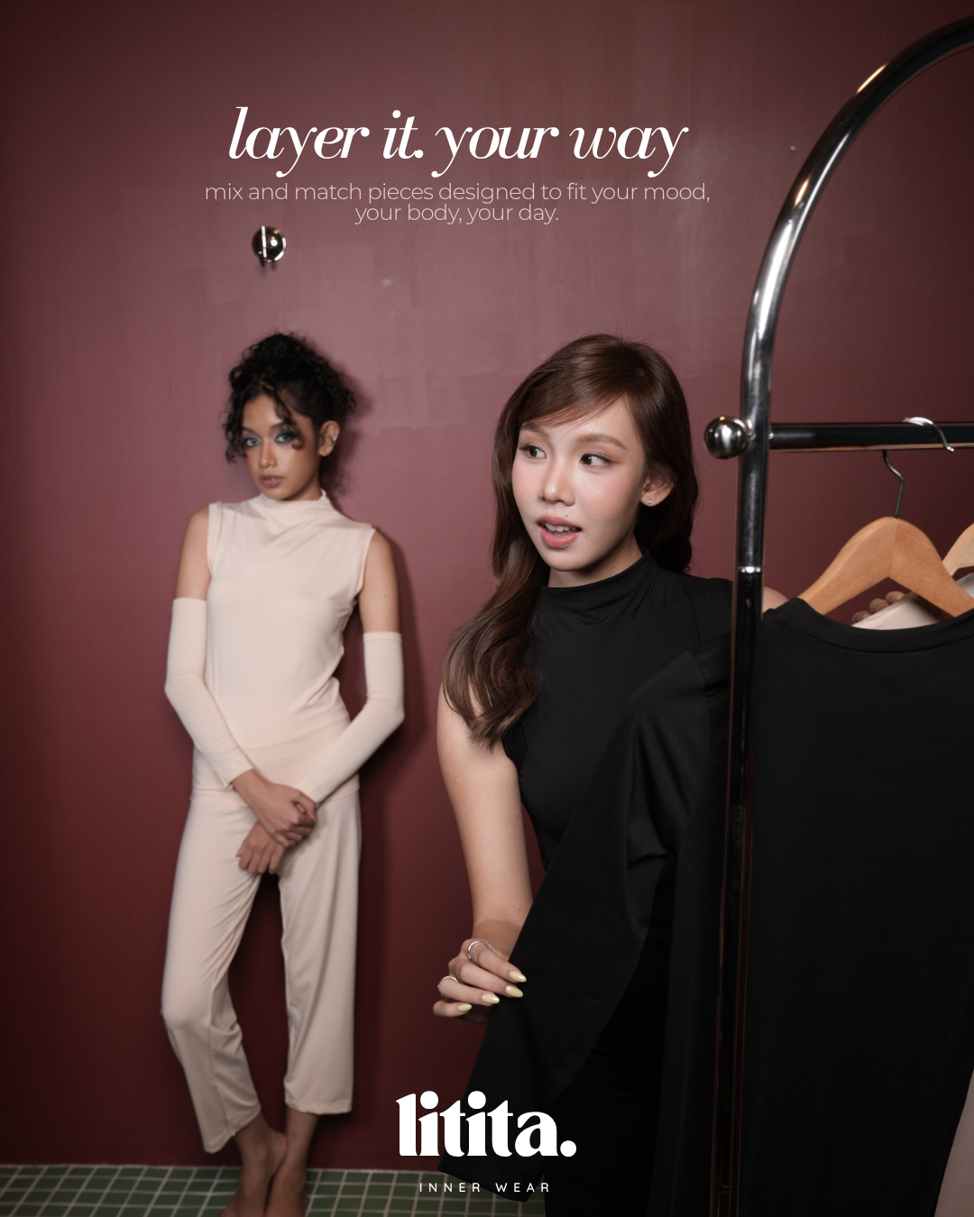 【Litita Silky Sleek】Tops / Sleeveless Turtle Neckline innerwear -Black // White // Nude