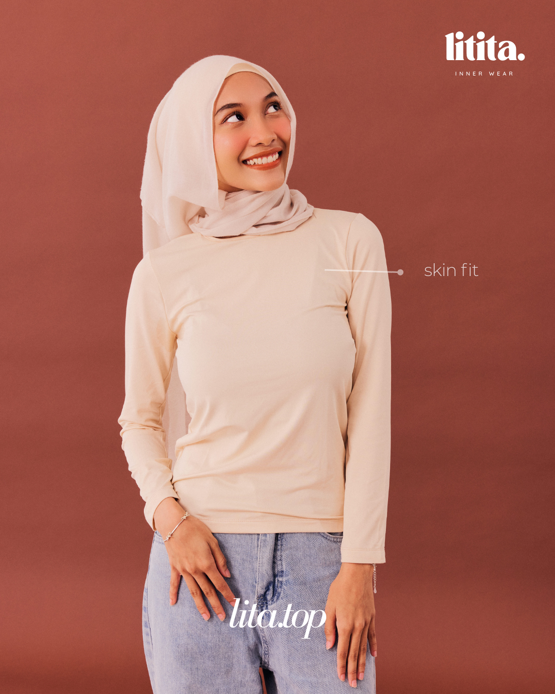 Lita Tops / Long-Sleeve Round Neckline innerwear - Nude