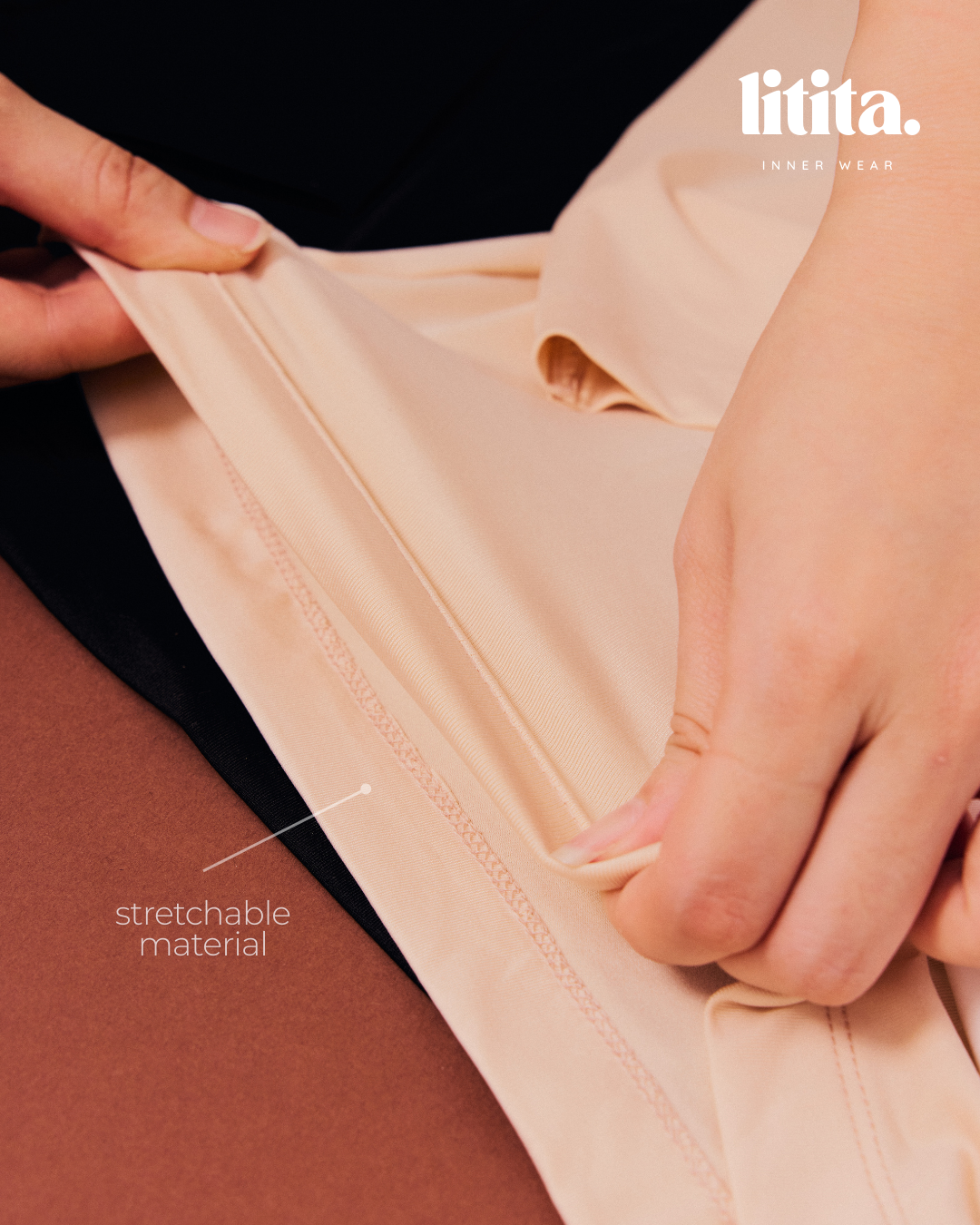 Lita Tops / Long-Sleeve Round Neckline innerwear - Nude