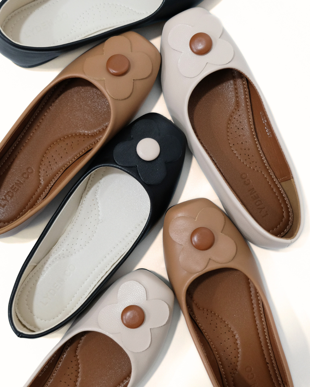 【Le Flowers The Secret Garden Series】No.4 Petal Womens Flats/ Womens floral flats /cushion flats /Kasut Bunga Perempuan - Classic Black//Brown//Beige