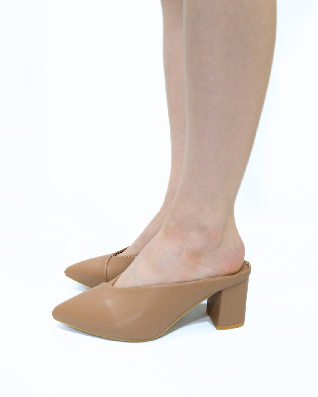 【NEW】Lyden Nora Luxe Series 2.5 inch pump heels - Classic Black//Khaki//Beige