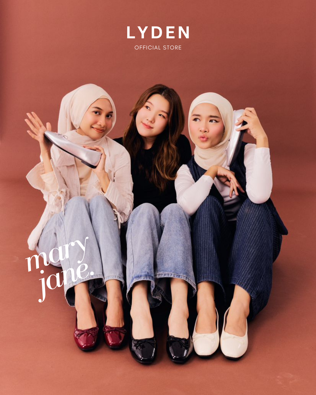 【NEW】Lyden Mary Jane Glossy Flats - Maroon