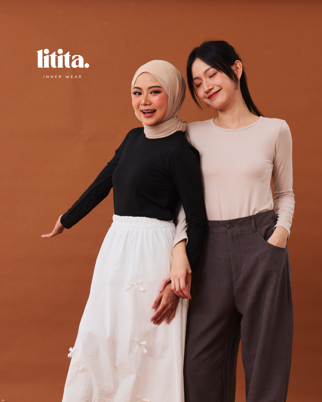 【Litita Cotton Cloud Silky Sheen】Tops / Long-Sleeve Round Neckline innerwear - Black//Pale Oak