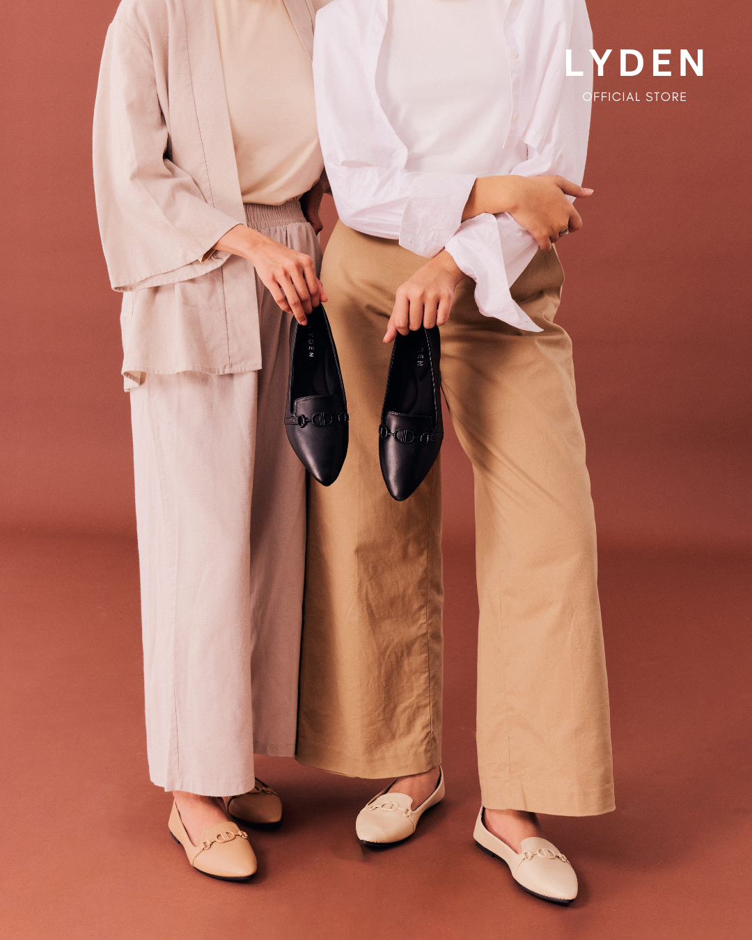 【NEW】Lyden Dreamy X Charm Series Flats - Beige