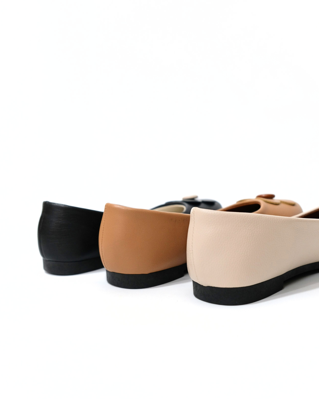 【Le Flowers The Secret Garden Series】No.4 Petal Womens Flats/ Womens floral flats /cushion flats /Kasut Bunga Perempuan - Classic Black//Brown//Beige