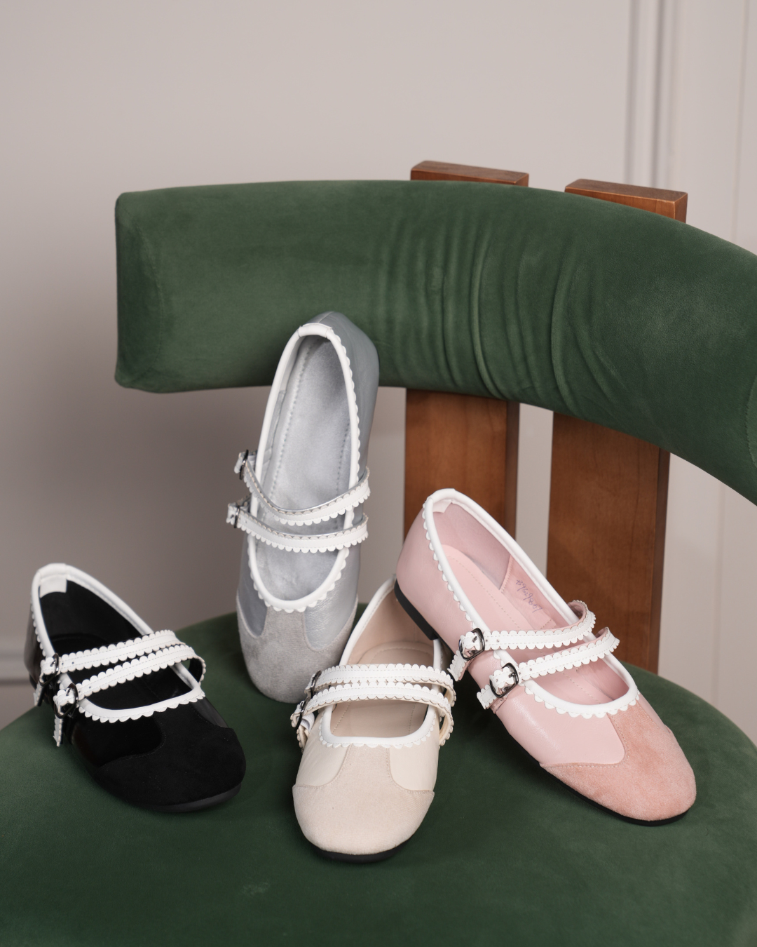 Ballerinée Series Flats