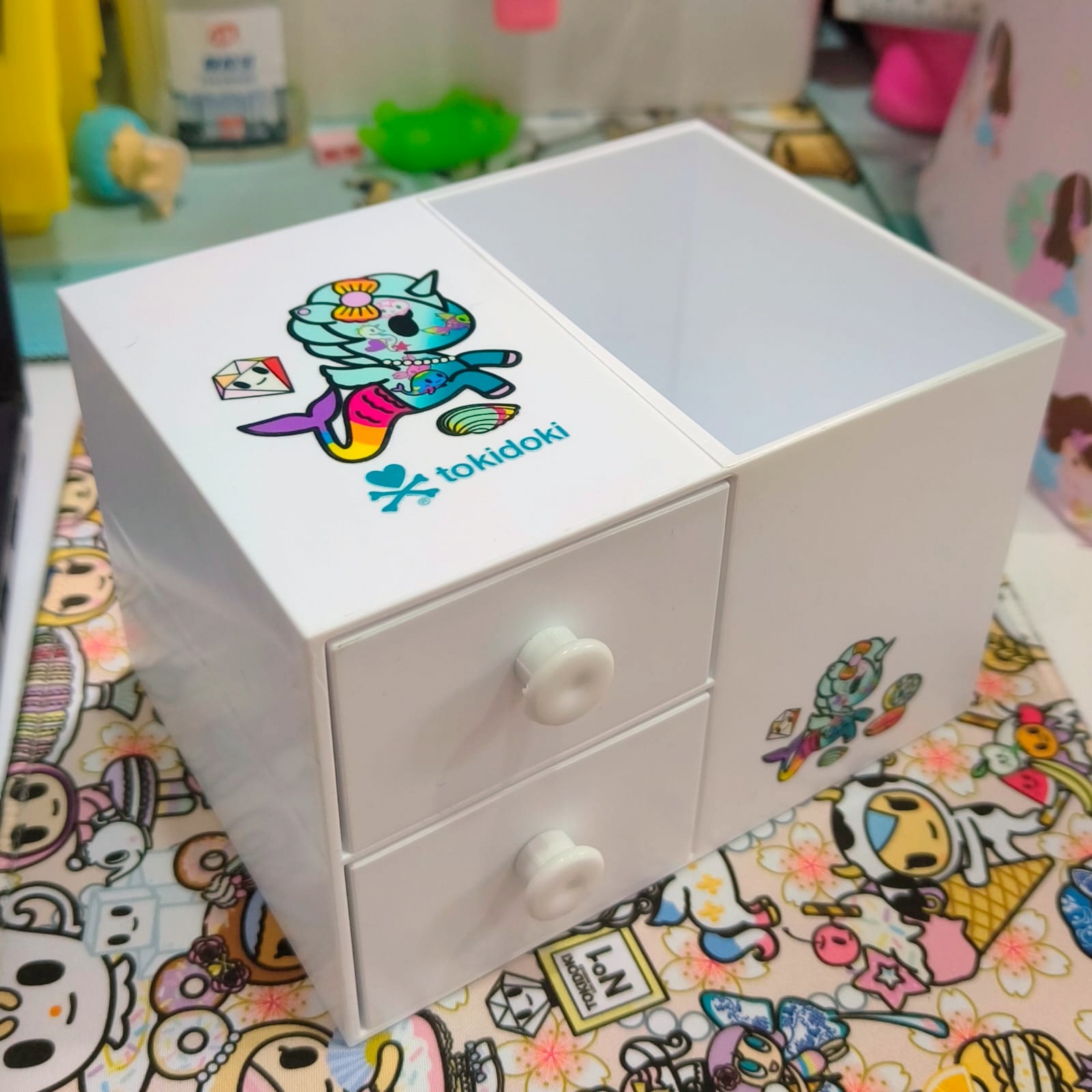 Aquamarine Desktop Organiser