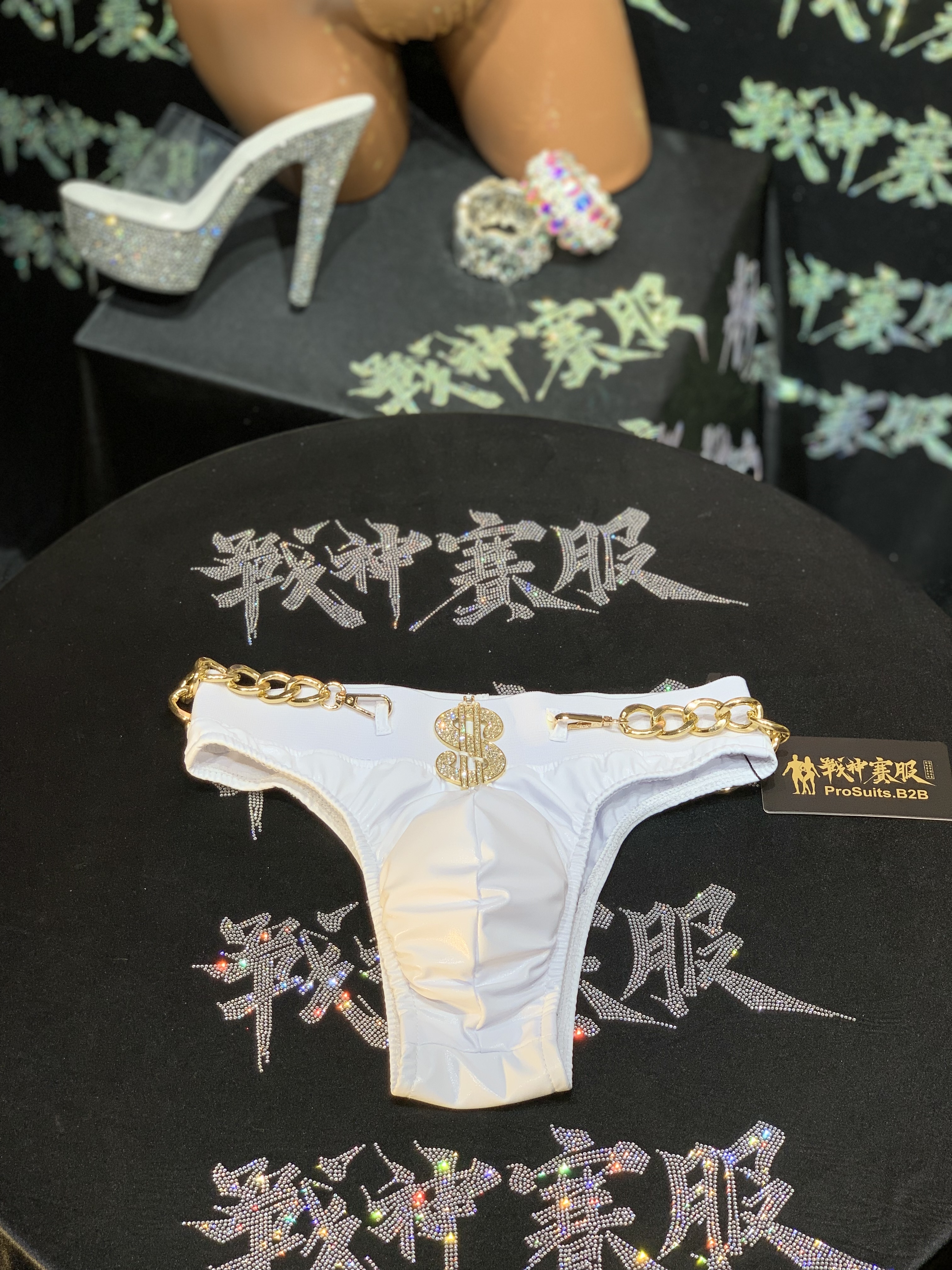 MM009 $ Dollar Sign Posing Trunk with Chain Ornaments for Muscle Model by ProSuits