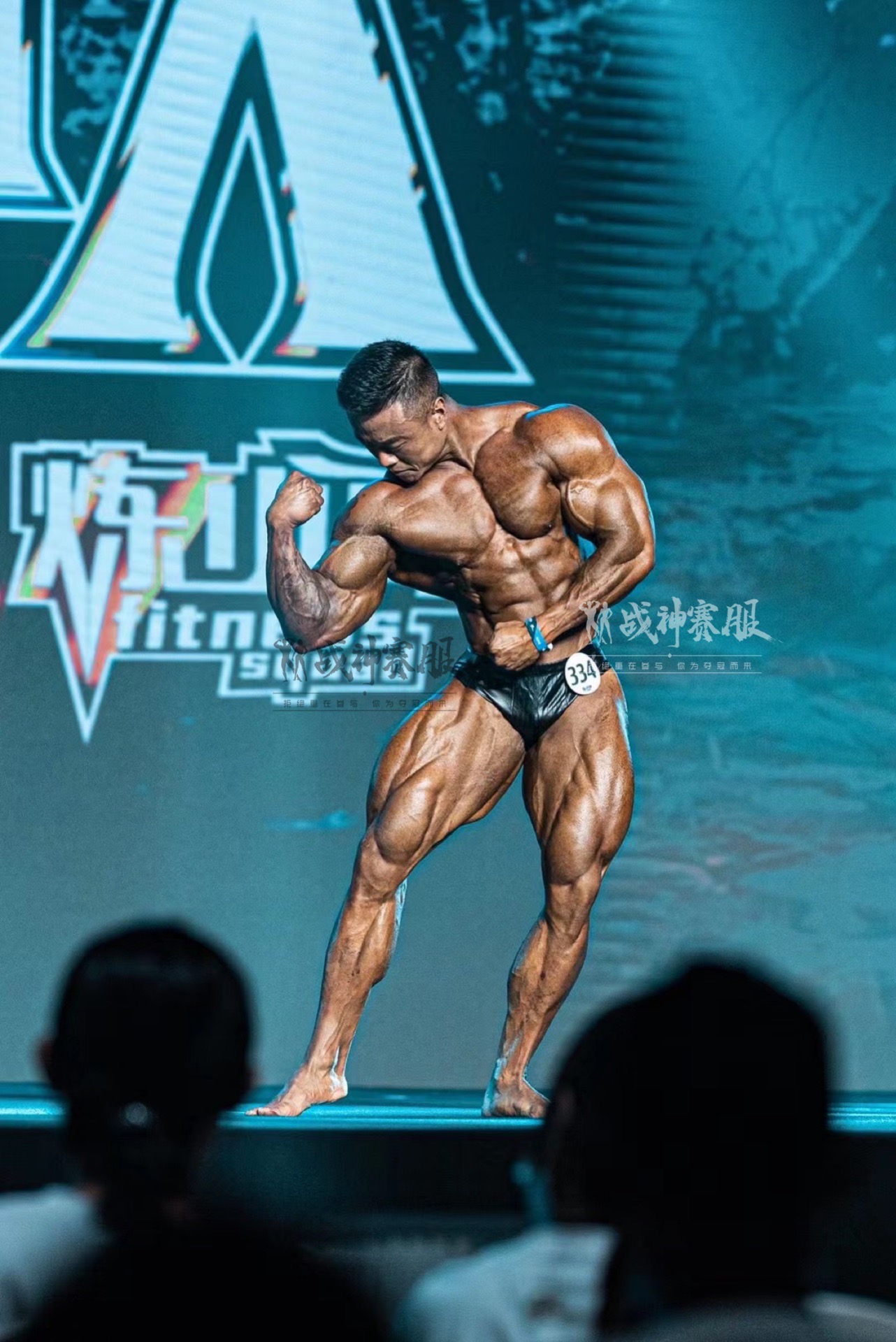 CP03 Deluxe Posing Trunk for Classic Physique ProSuits Yunsen Shen
