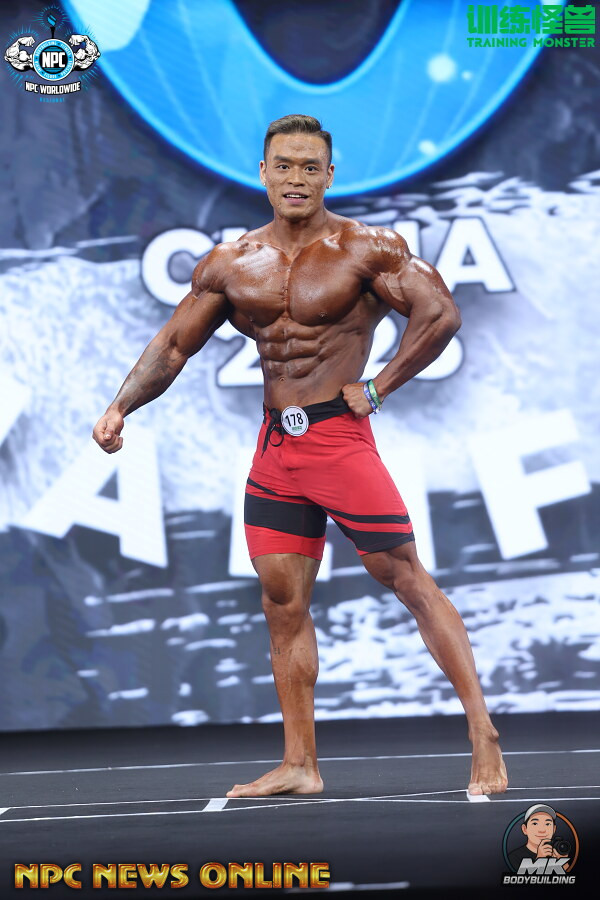 MP112 Boardshorts Custom-Made for Men's Physique ProSuits Waiting Geng