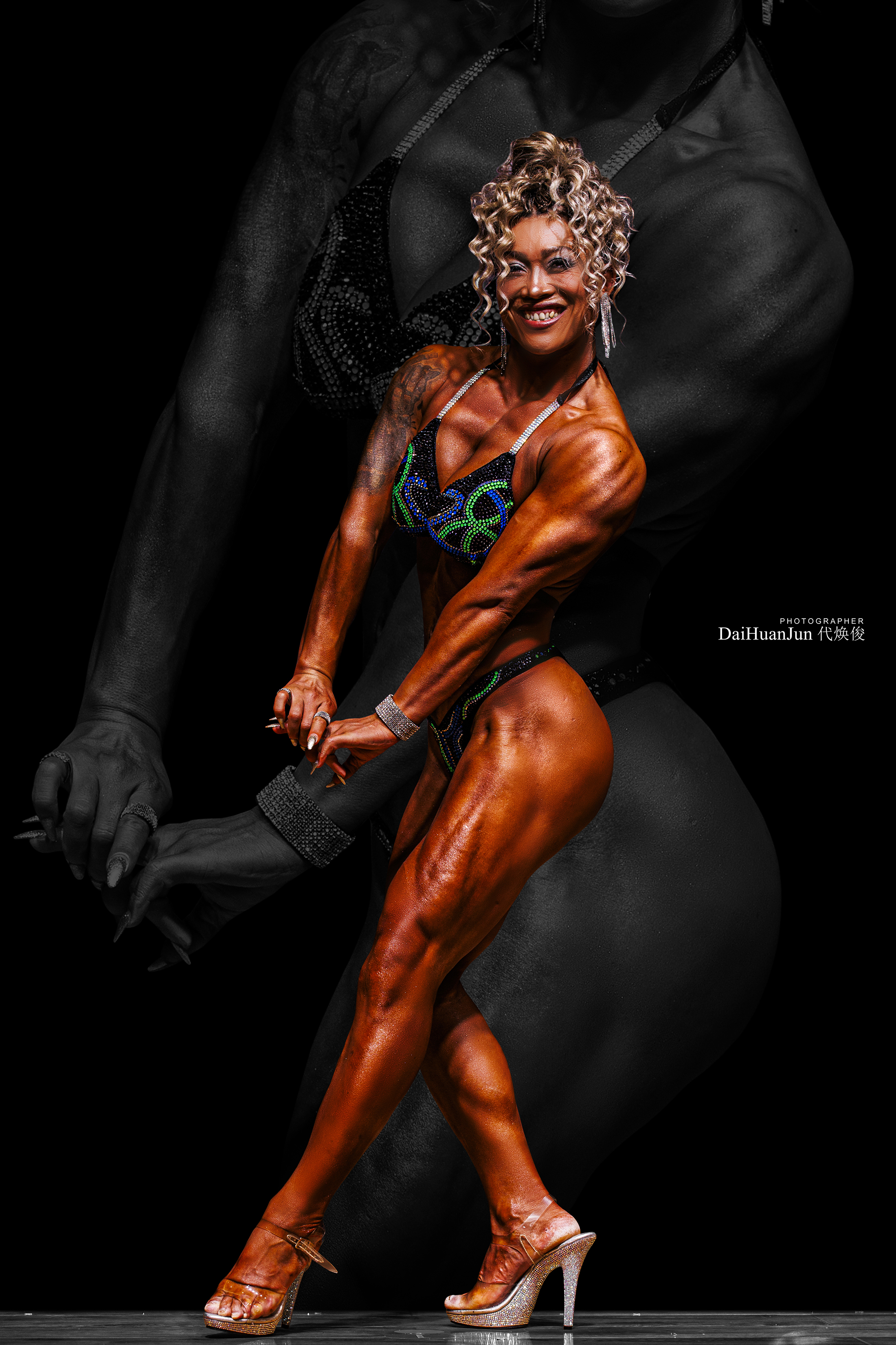 FG6-002 Competition Bikini Custom-Made for Figure/WP/WBB ProSuits Yan Liu