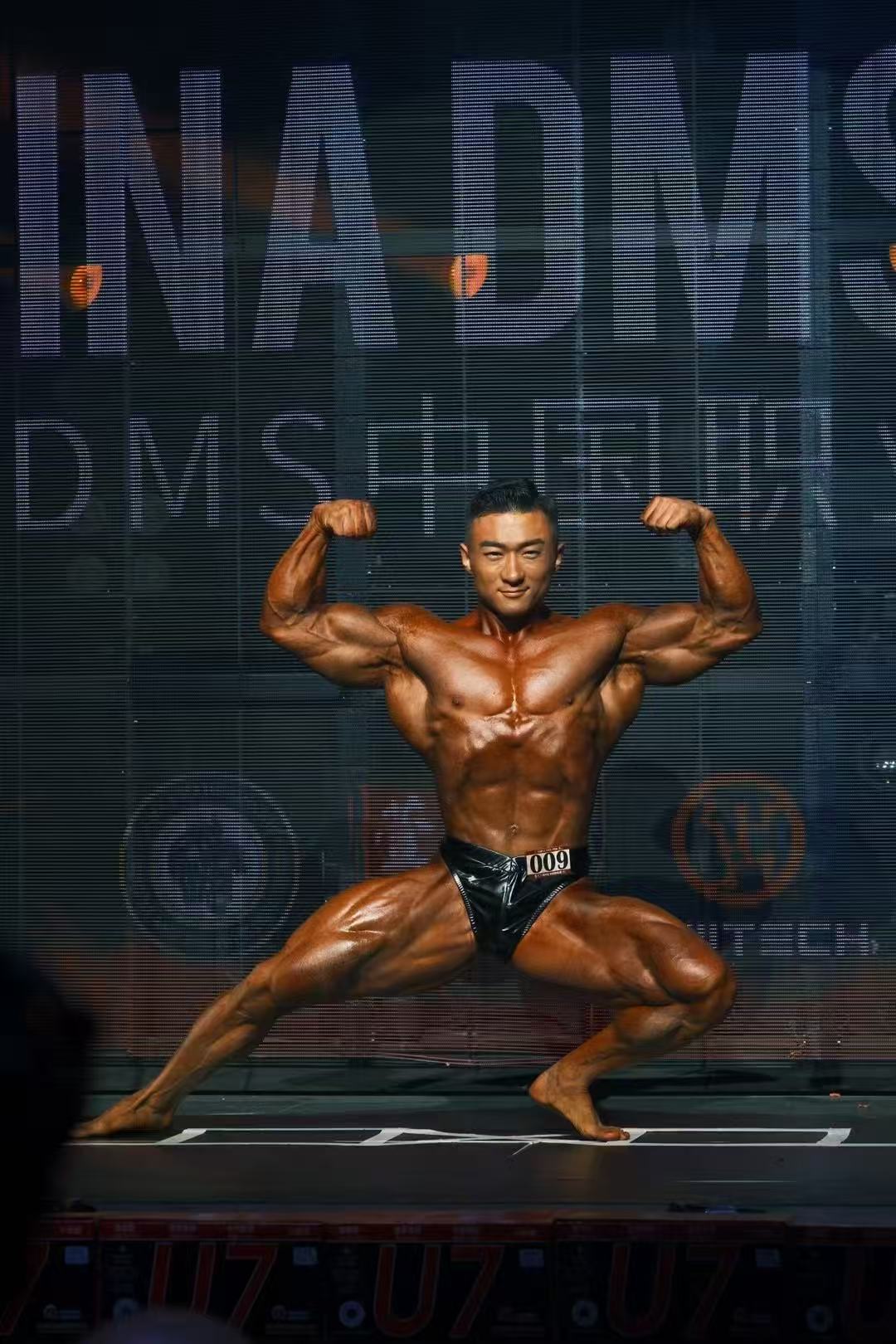 CP01 Signature Posing Trunk Custom-Made for Classic Physique ProSuits Kai Wang