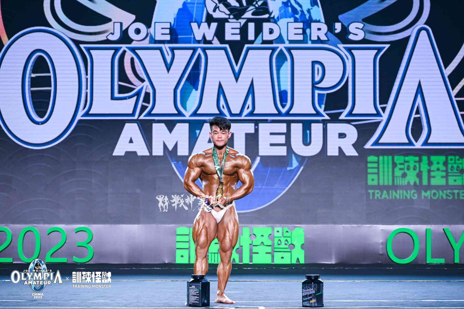 BB-K18 "White" Posing Trunk for Bodybuilding ProSuits