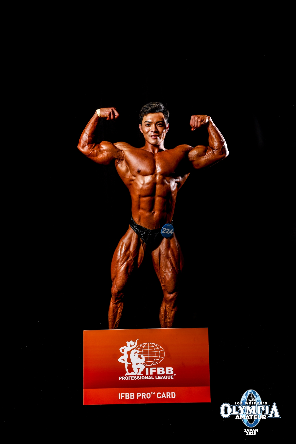 CP01 Signature Posing Trunk Custom-Made for Classic Physique by ProSuits