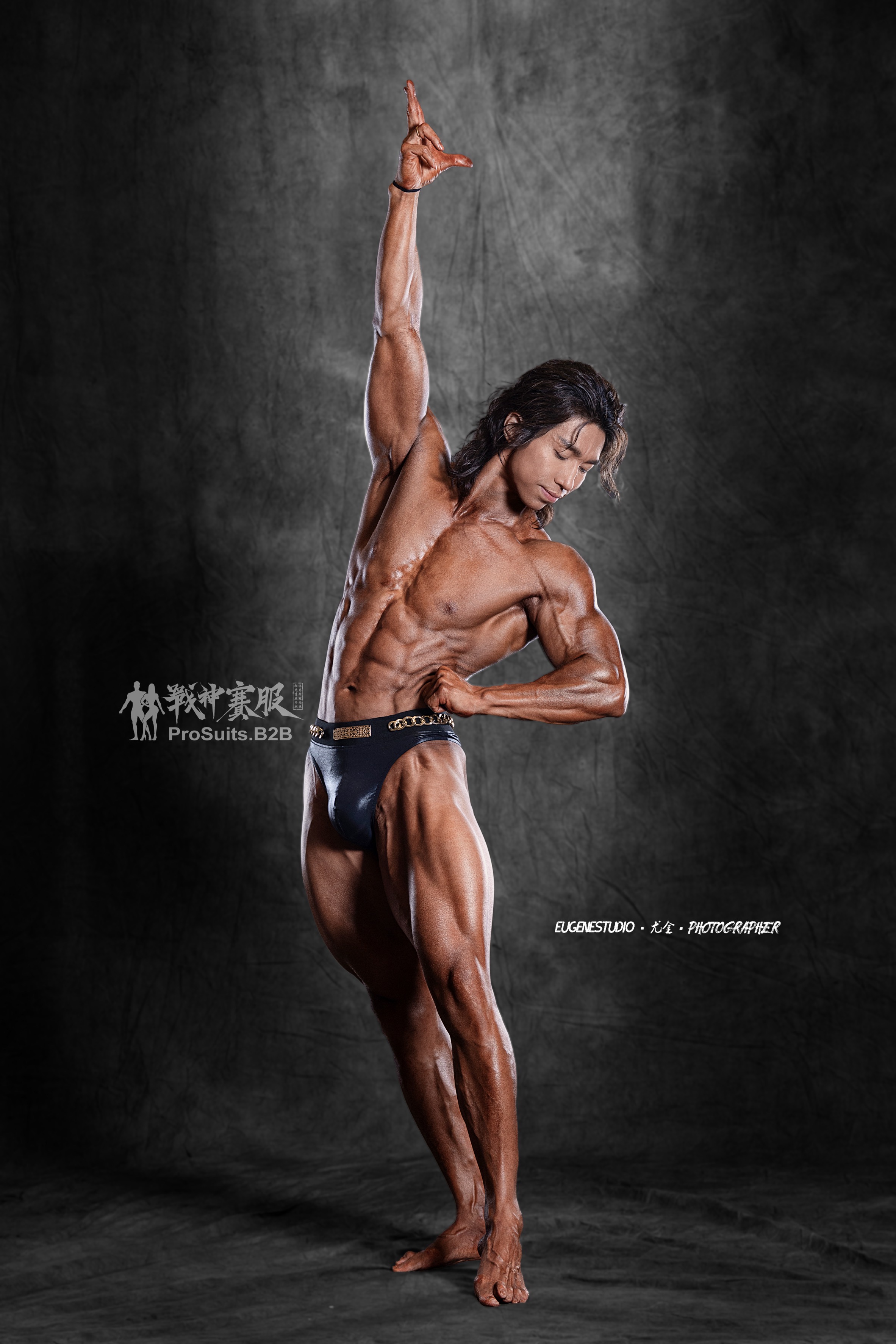 MM06 Posing Trunk with Chain Ornaments for Muscle Model ProSuits