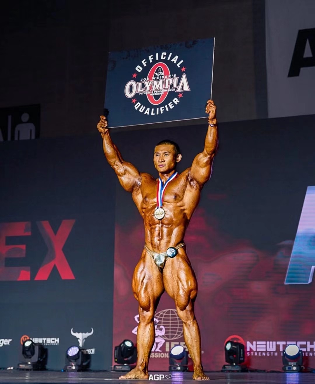 战神·何兆峰 BB-K20 Silver Posing Trunk for Bodybuilding