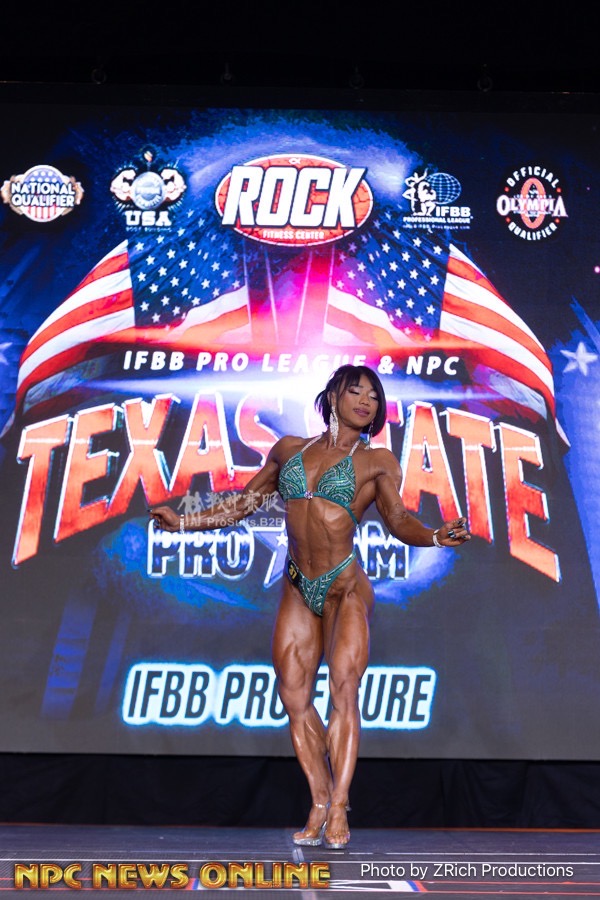 FG8-005 Competition Bikini Custom-Made for Figure/WP/WBB ProSuits Barbara Menage