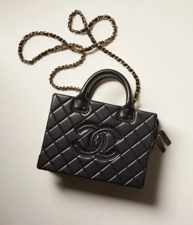 【完売必至】CHANEL バニティケース バッグ 4カラー