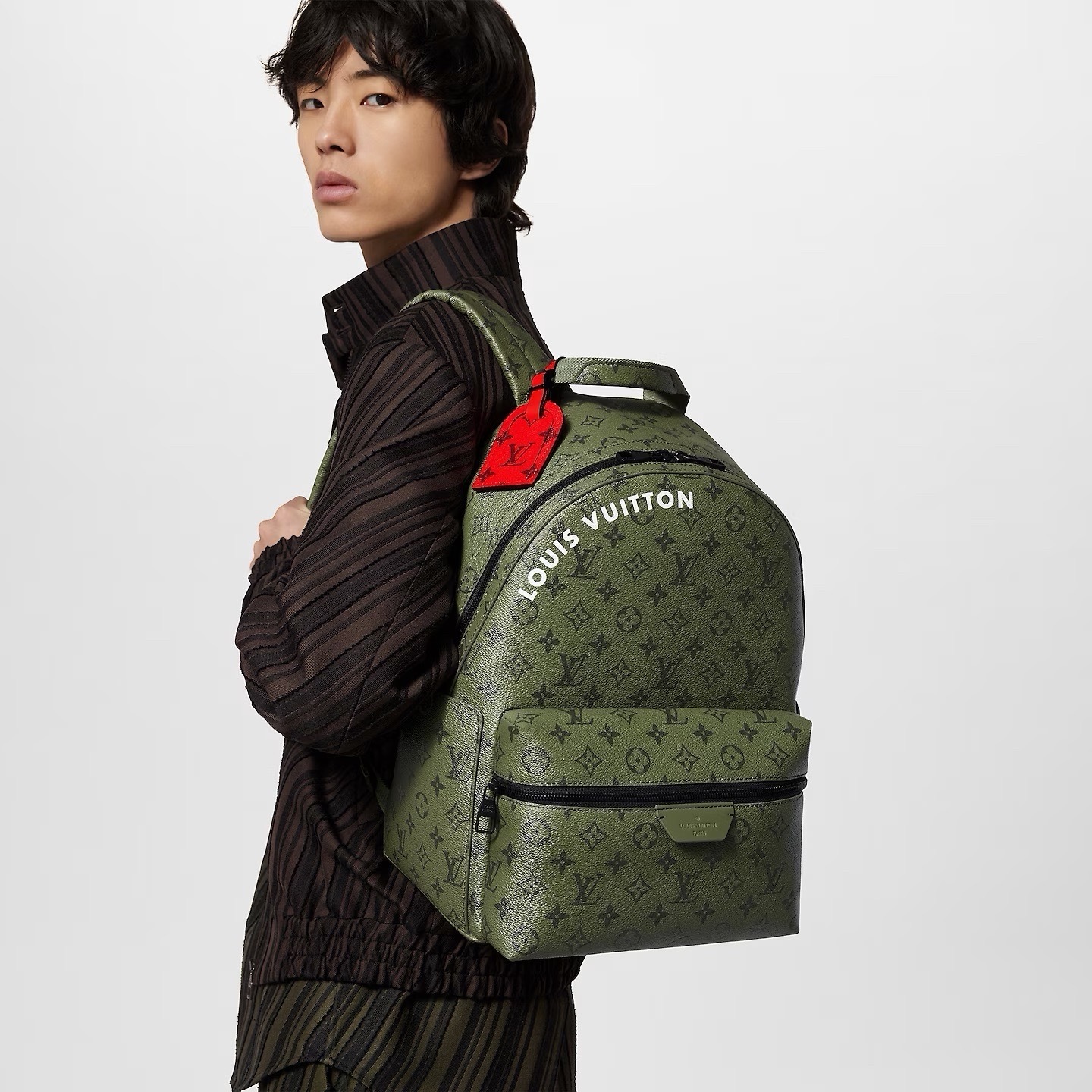 【2025】Louis Vuitton 【存在感抜群☆国内発】LV ディスカバリーバックパック PM  M46802 29 x 38 x 20 cm