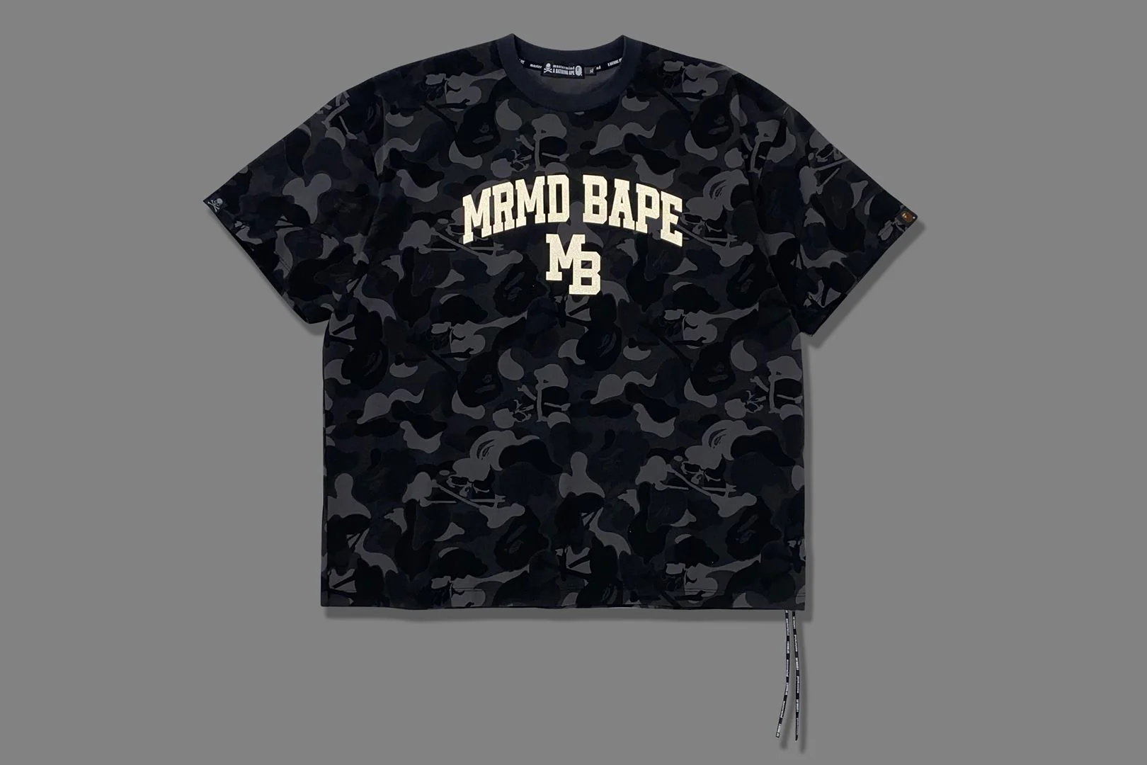 【 BAPE X MMJ 】SKULL CAMO COLLEGE RELAXED FIT TEE 15TH