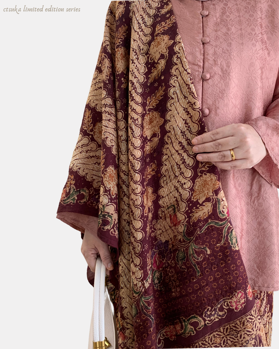 KURUNG LESTARI [LIMITED EDITION]