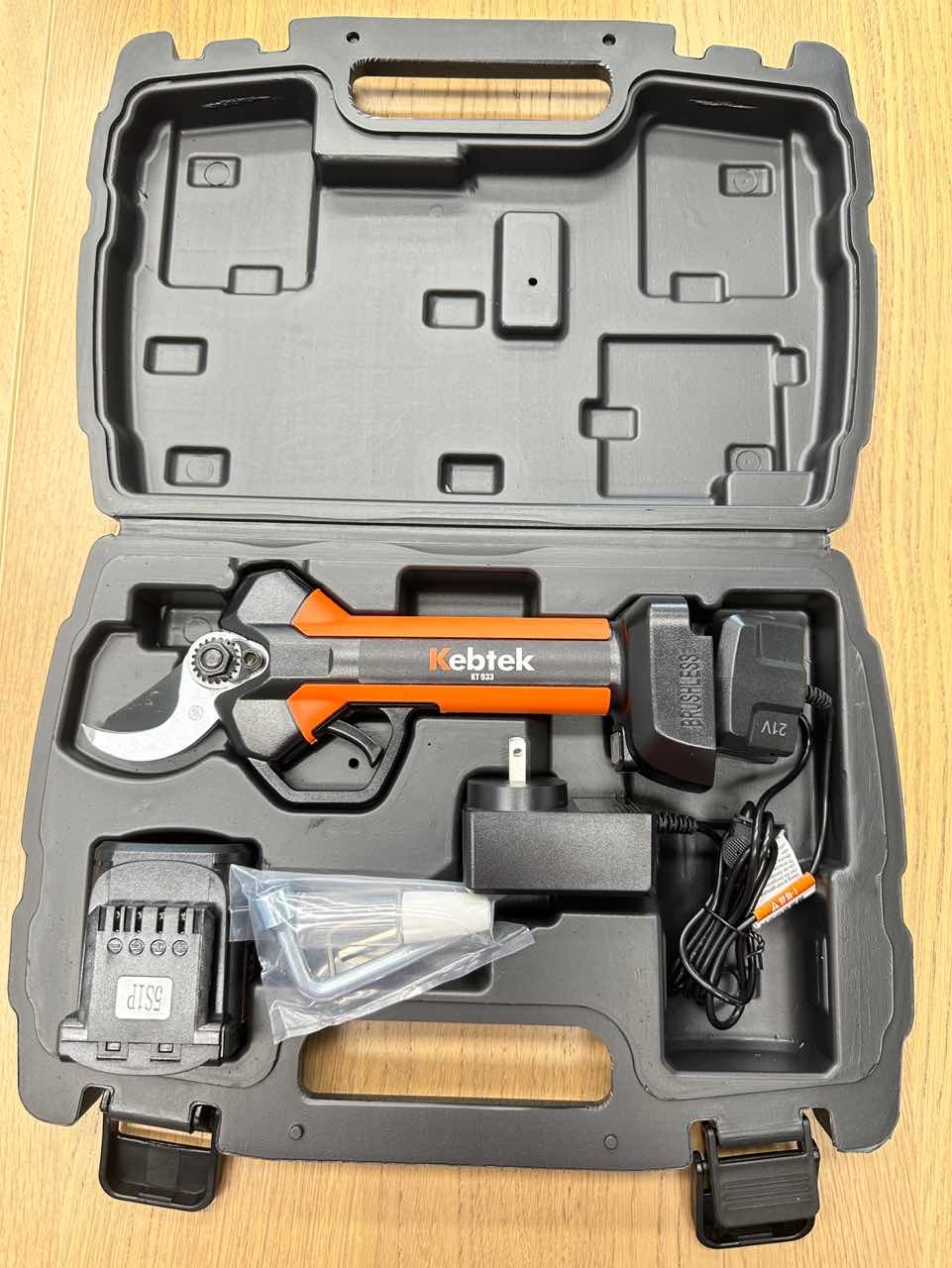 Kebtek 33mm電動剪定鋏 品番KT 933の収納ケース