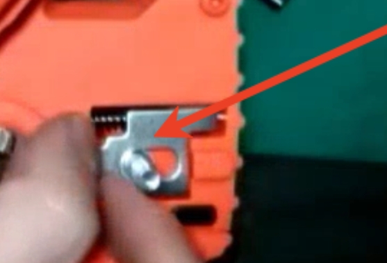 6インチチェーンソーのテンションシート