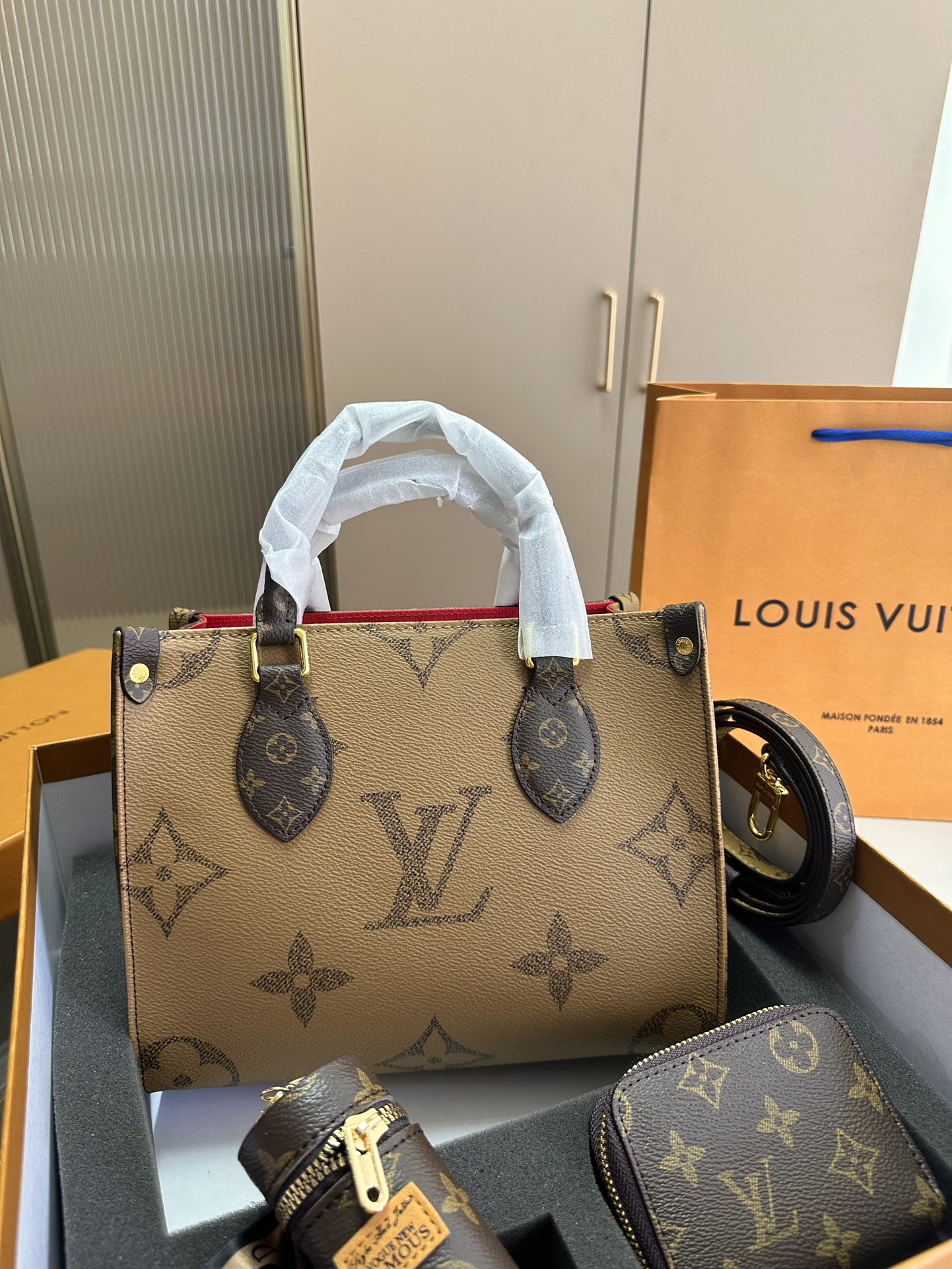【LOUIS VUITTON】【大人気定番商品】LOUISVUITTON 古い花3点セット お得