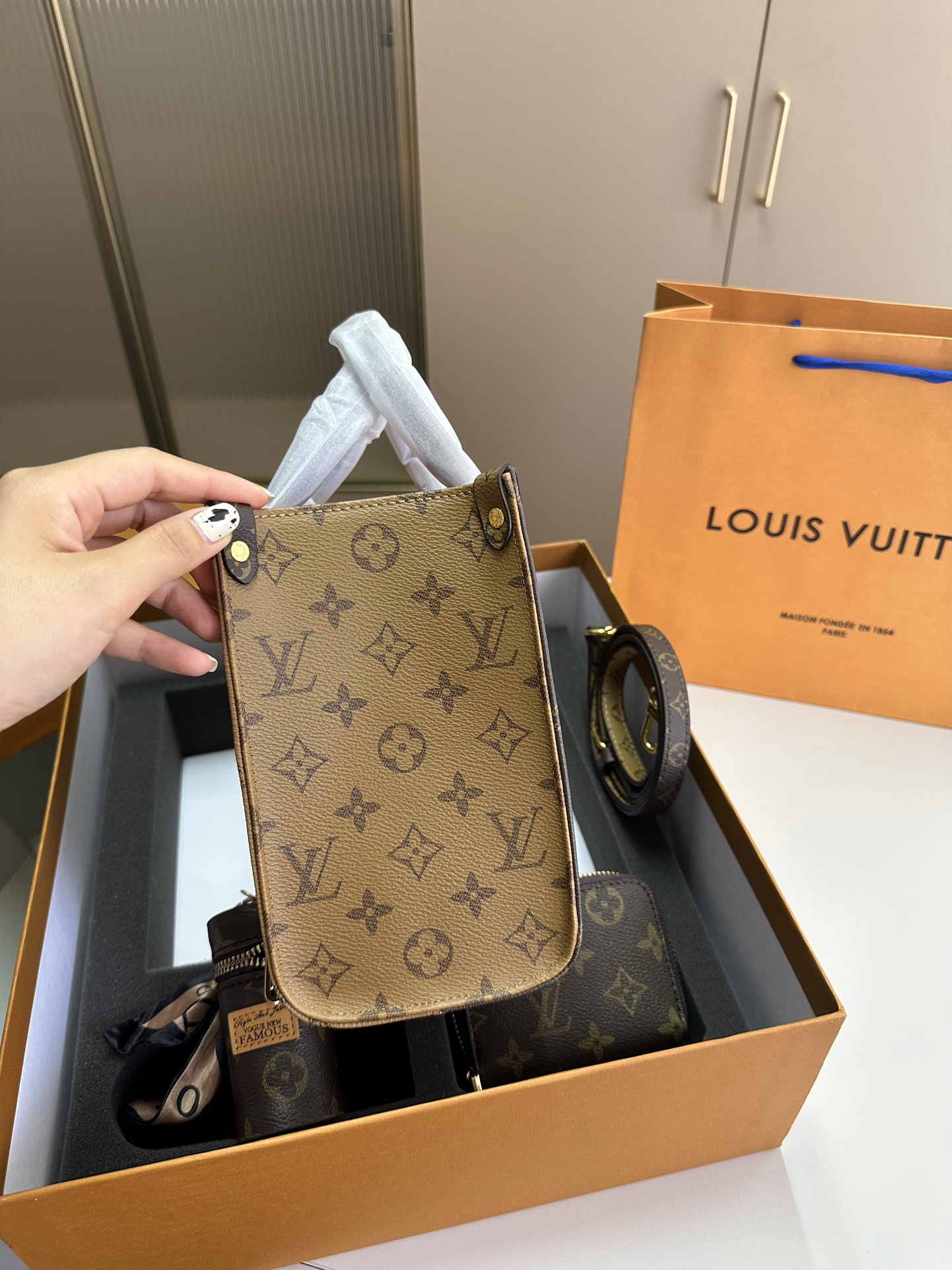 【LOUIS VUITTON】【大人気定番商品】LOUISVUITTON 古い花3点セット お得