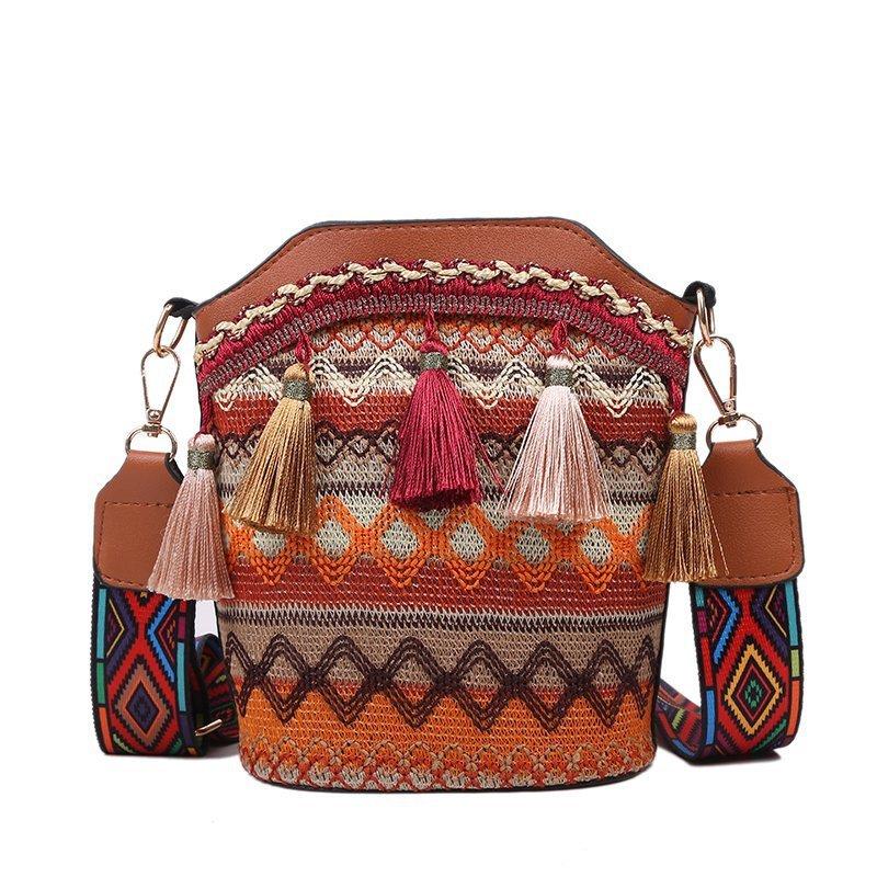Ladies ethnic style personality one-shoulder messenger bag tassel bucket bag - dianpubaba