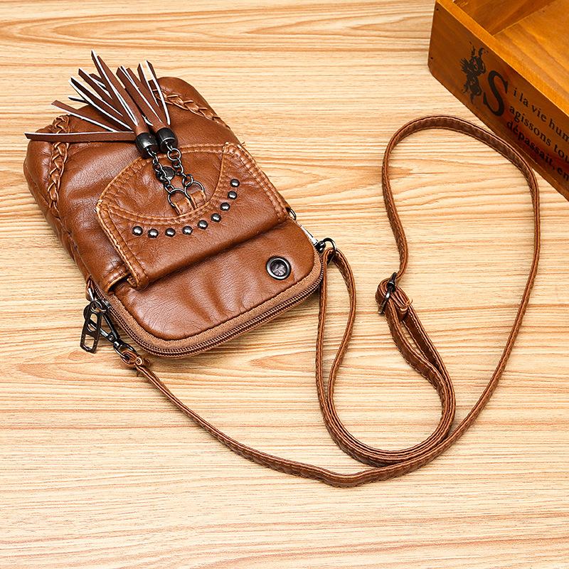 Women's Retro Leather Large Capacity Zip-up Waterproof Crossbody Bag - dianpubaba