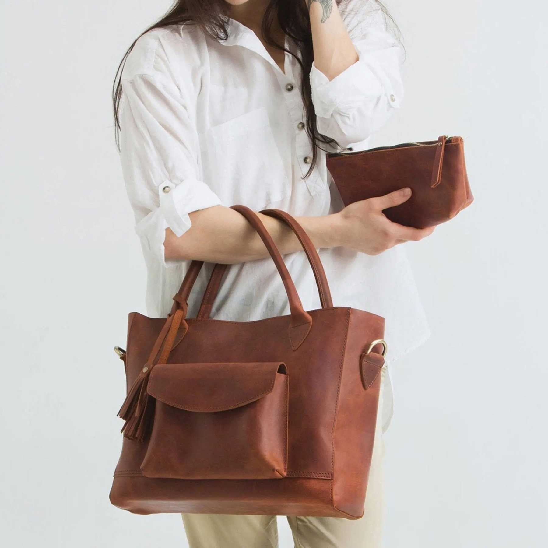 Women's Retro Handbag Oil Wax Leather Large-Capacity Luggage Bag Multifunctional Bag - dianpubaba