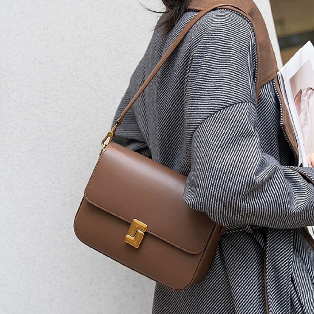 質感大容量上班實用斜挎包