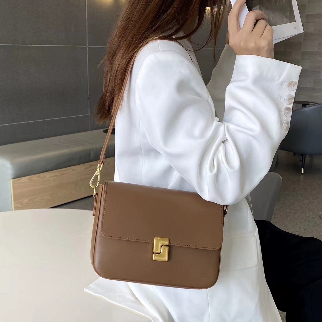 質感大容量上班實用斜挎包