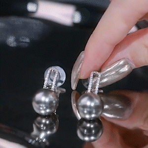 灰色珍珠鋯石耳環