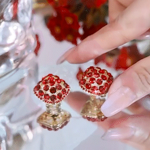 紅色小方塊水晶耳環