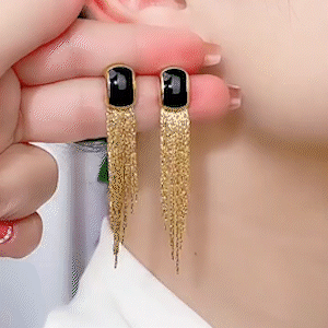 大氣輕奢金屬風流蘇耳環
