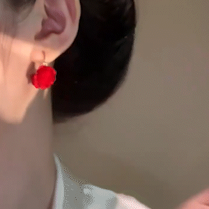 簡約紅色玫瑰花耳環