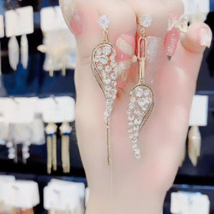 閃鑽不對稱流蘇耳環
