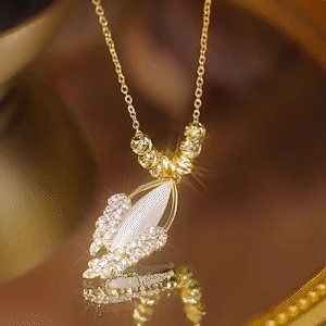 金色貓眼石樹葉項錬  